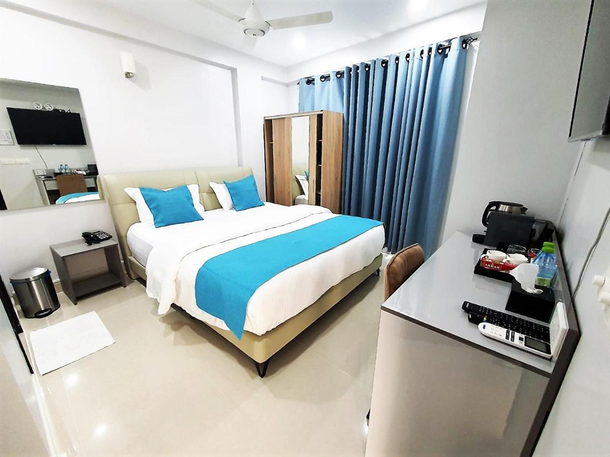 Tour Inn Мале Экстерьер фото