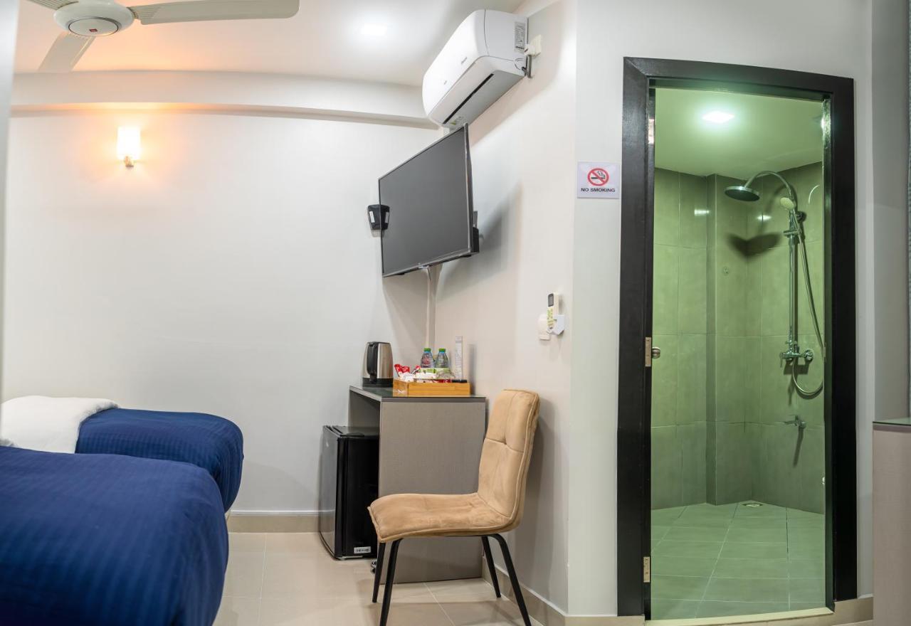 Tour Inn Мале Экстерьер фото