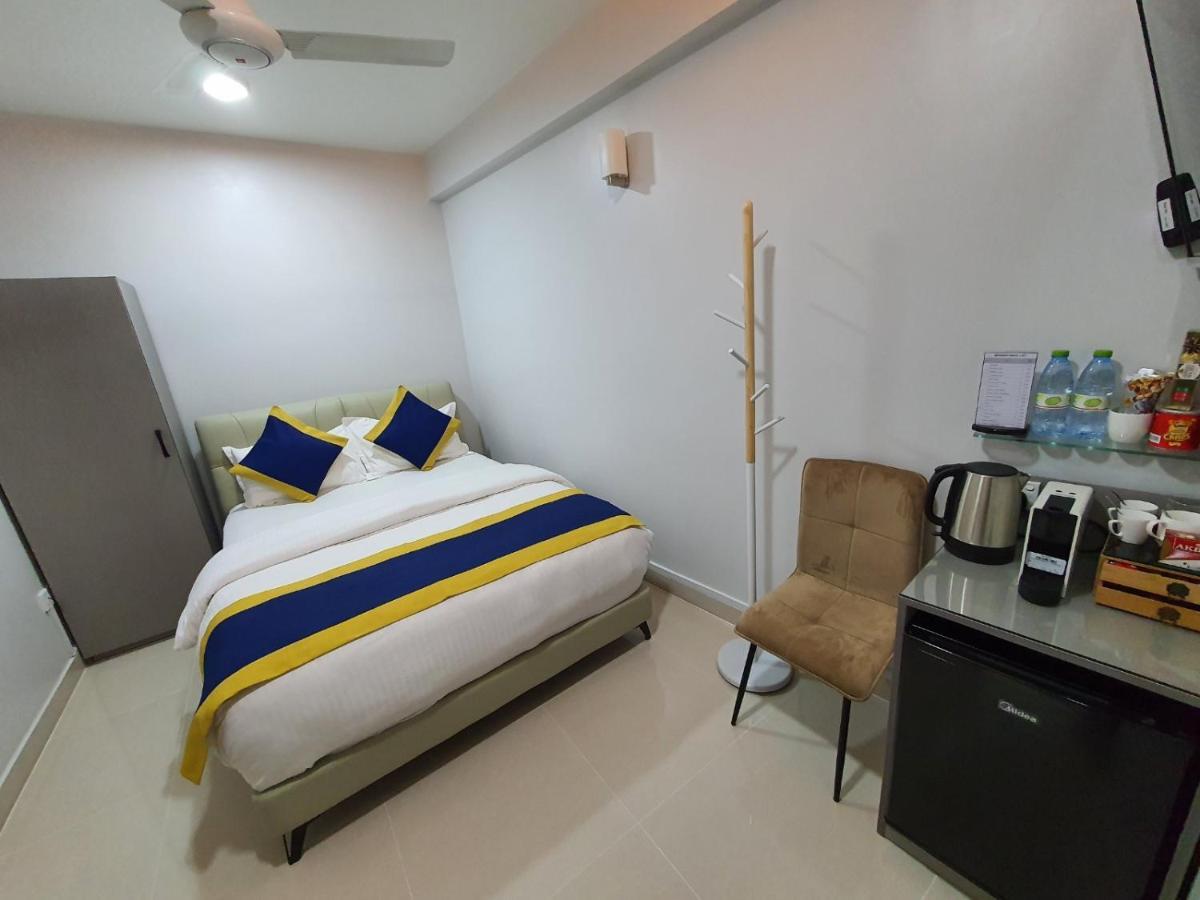 Tour Inn Мале Экстерьер фото